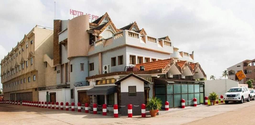 Hotel Le Pelican Lomé Exterior foto